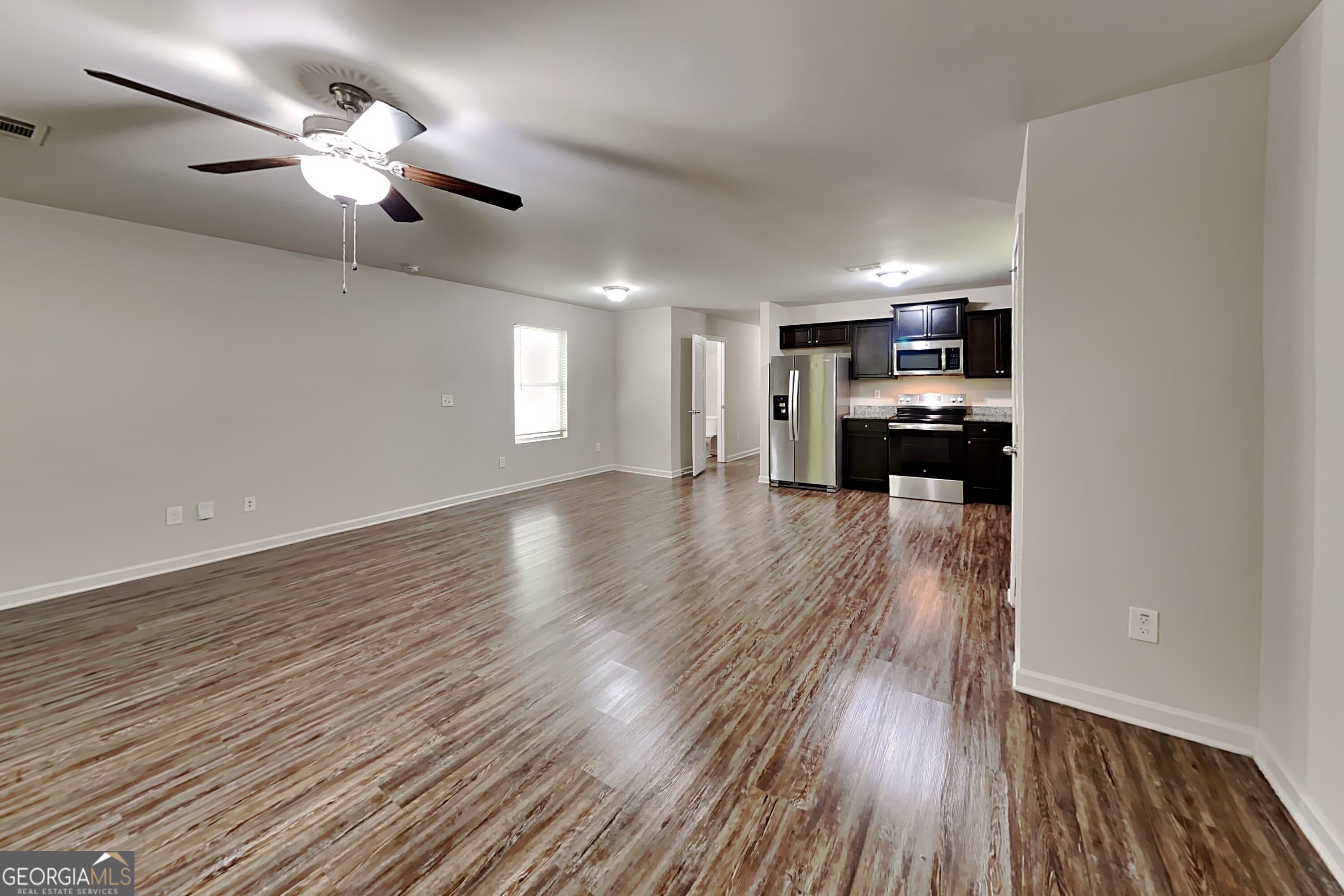6114 Avery Street Sw Property Photo 3