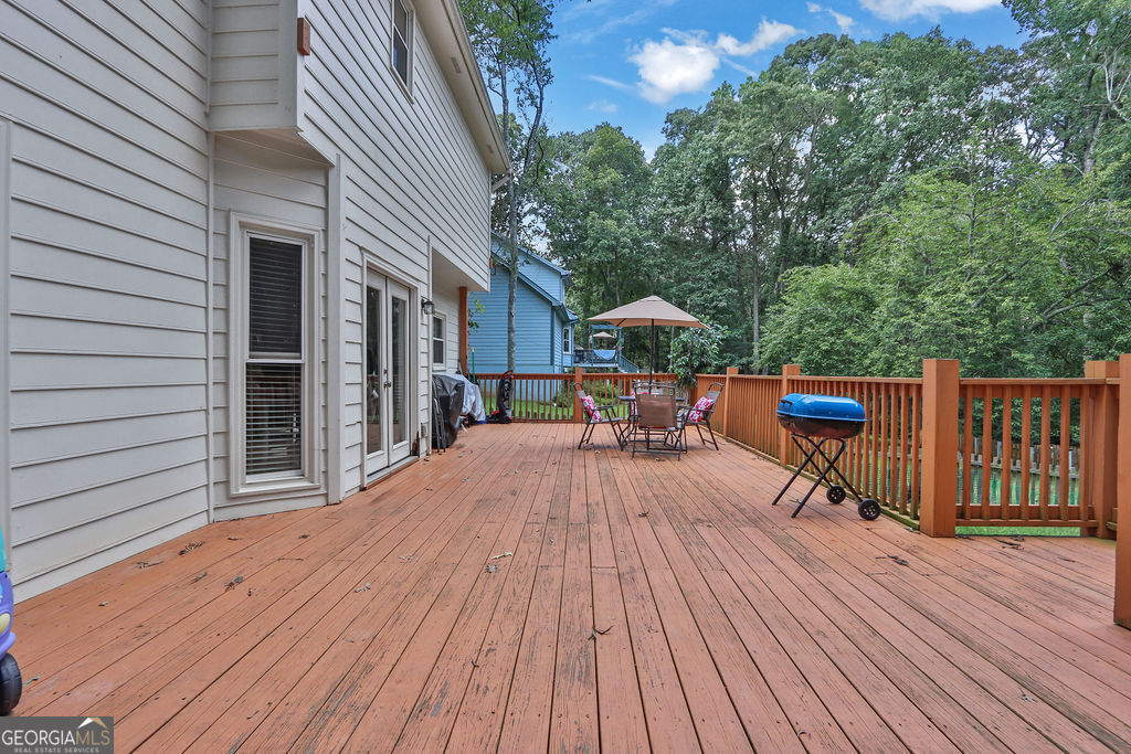 2645 Sandstone Drive Property Photo 5