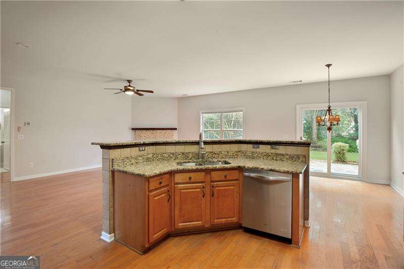 3820 Devenwood Way Property Photo 12