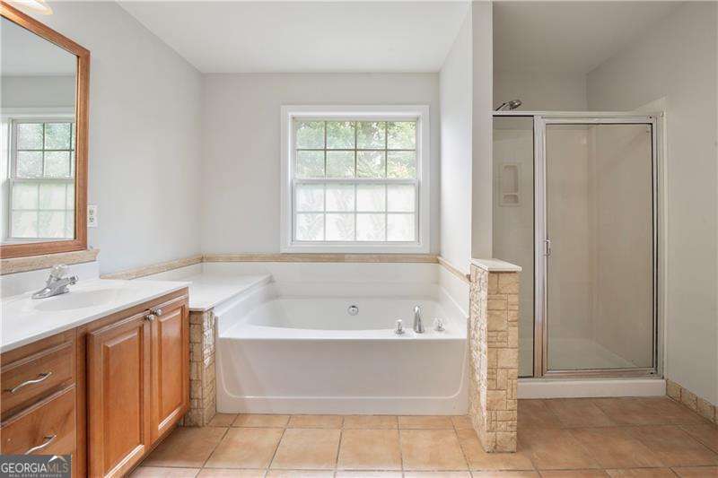 3820 Devenwood Way Property Photo 27
