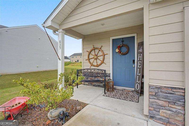 635 Tudor Street Property Photo 5