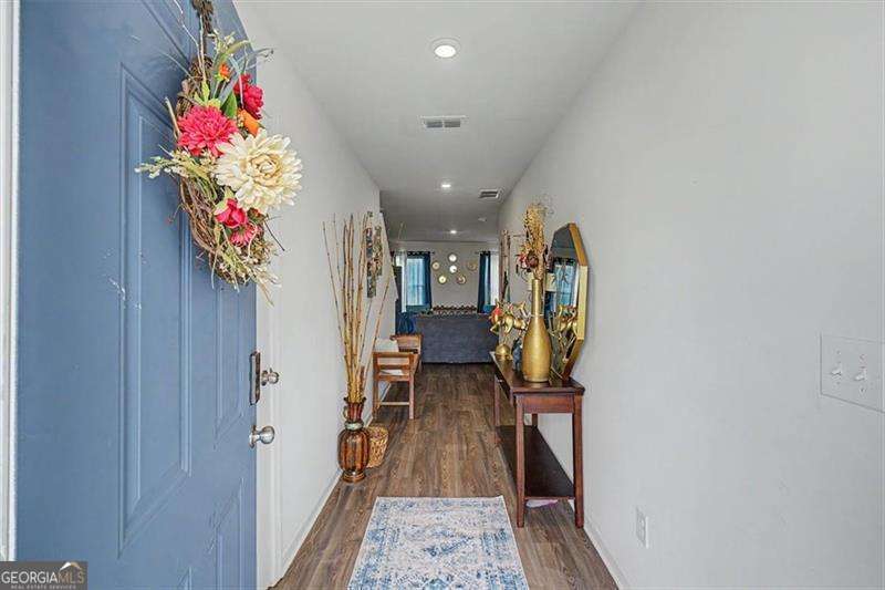 635 Tudor Street Property Photo 6