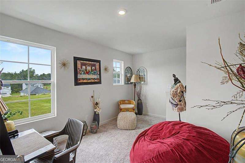 635 Tudor Street Property Photo 14