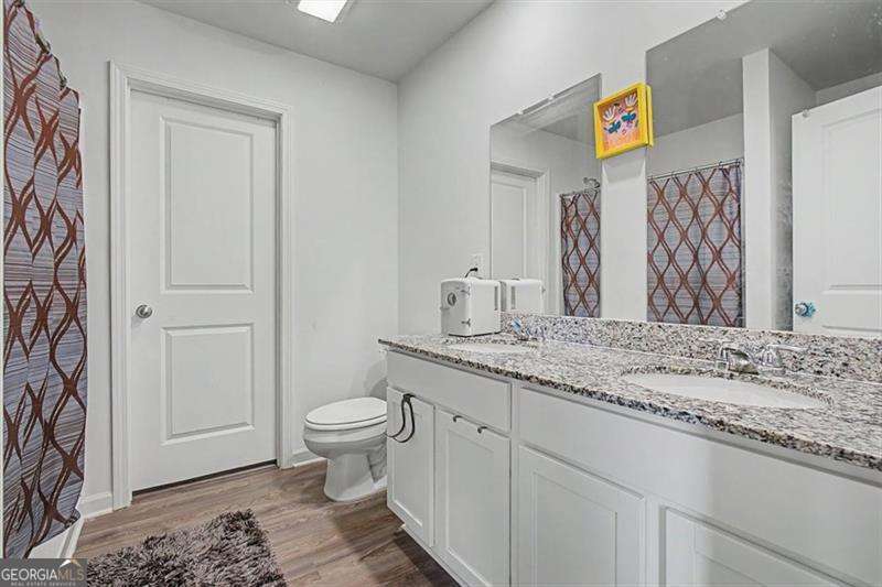 635 Tudor Street Property Photo 18
