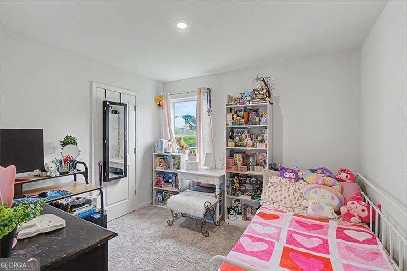 635 Tudor Street Property Photo 20