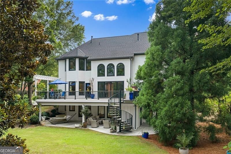 710 Lake Medlock Drive Property Photo 3