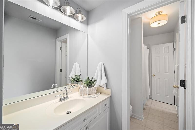 710 Lake Medlock Drive Property Photo 38