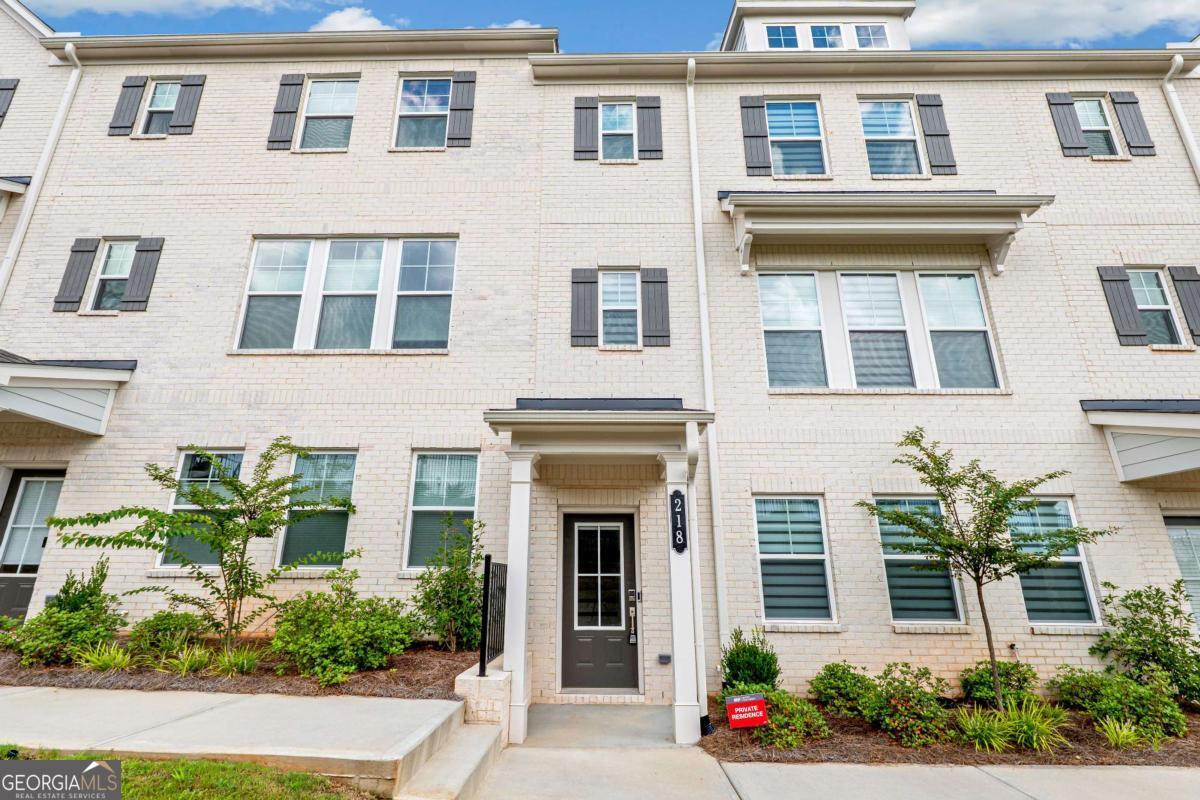 218 Maycrest Path Property Photo 2