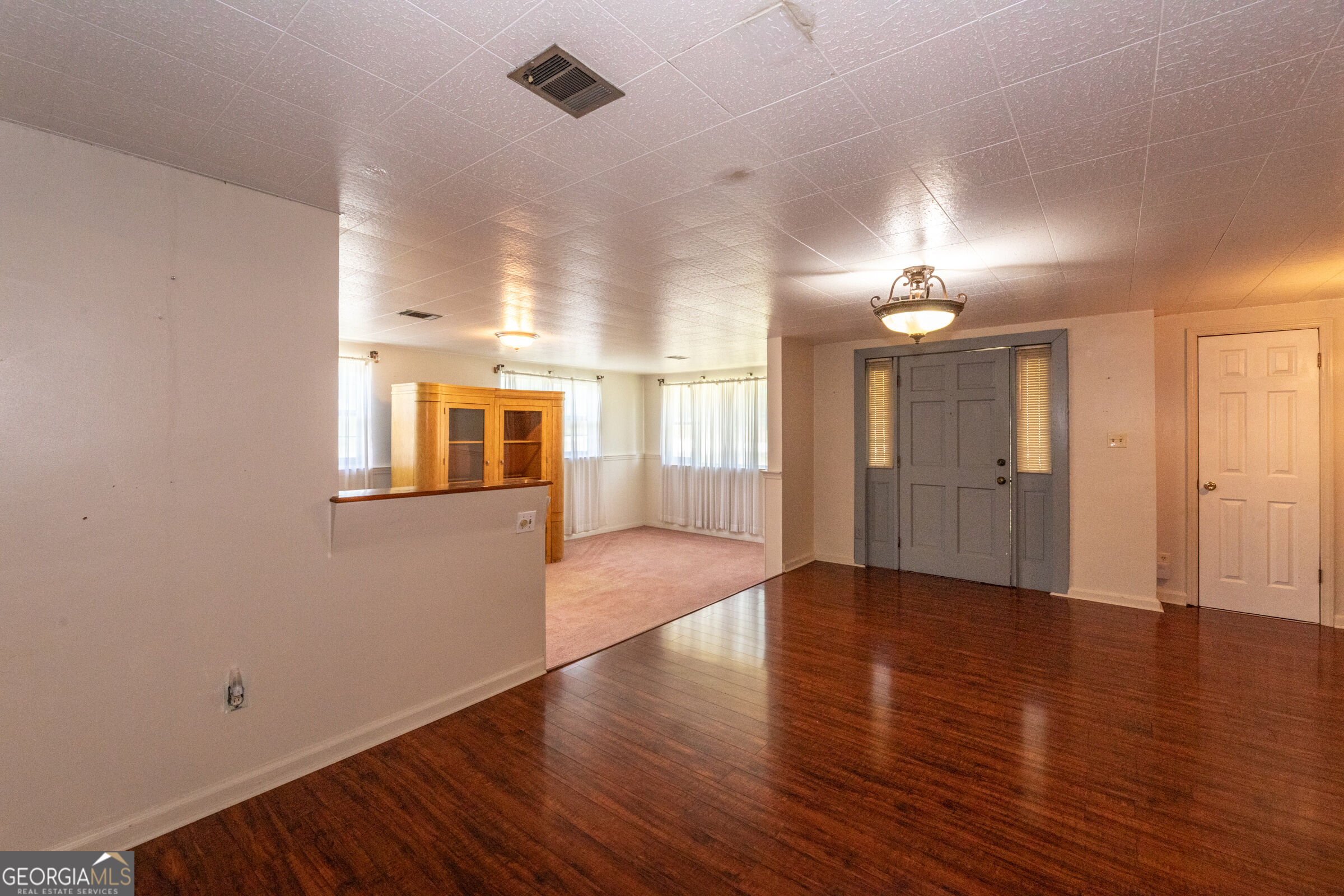 107 Community Drive Property Photo 14