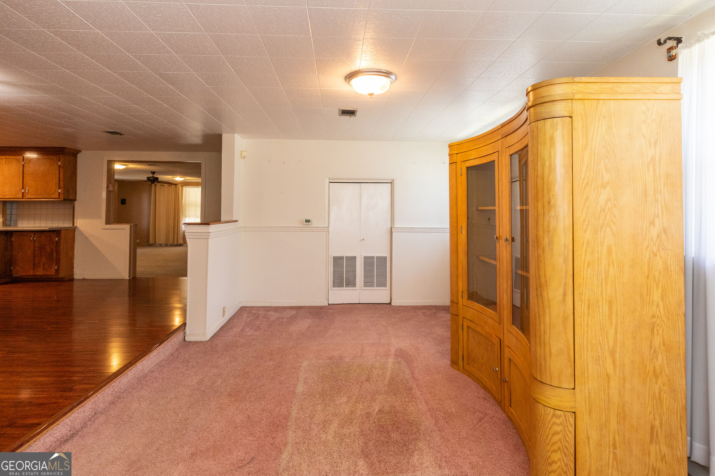 107 Community Drive Property Photo 17