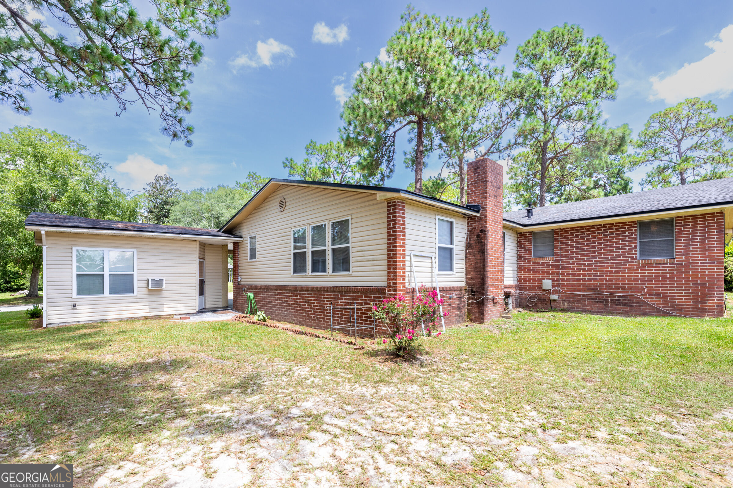107 Community Drive Property Photo 38