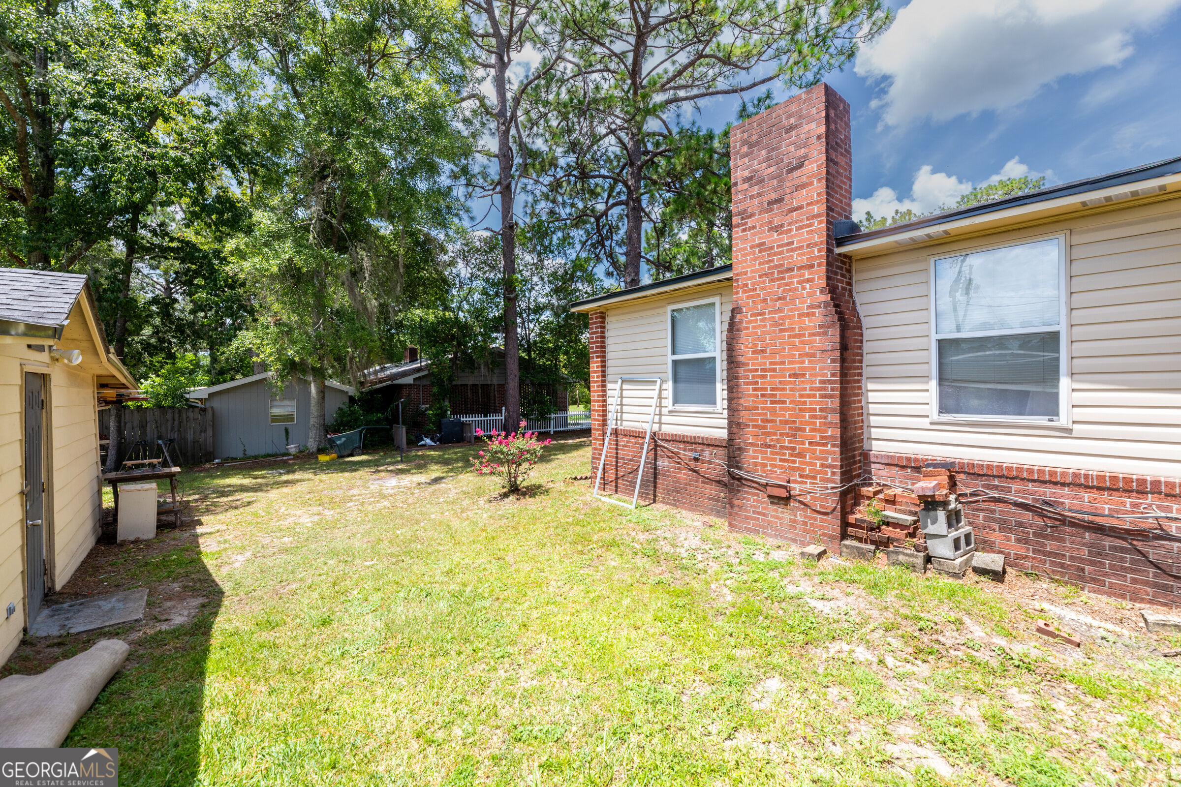 107 Community Drive Property Photo 39