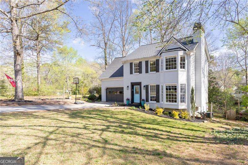 926 W Mill Trace Nw Property Photo 4
