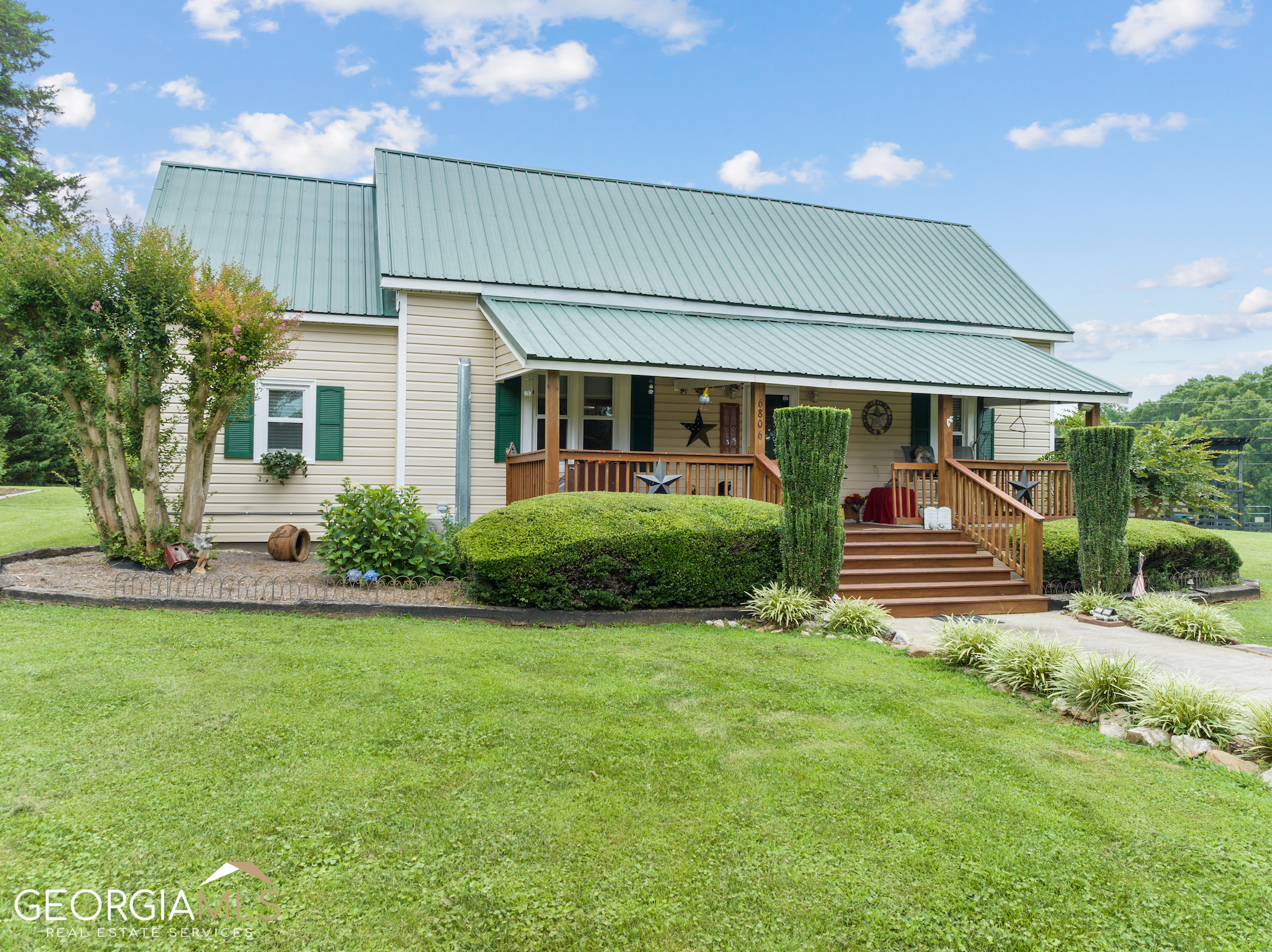6806 Shoal Creek Road Property Photo 1