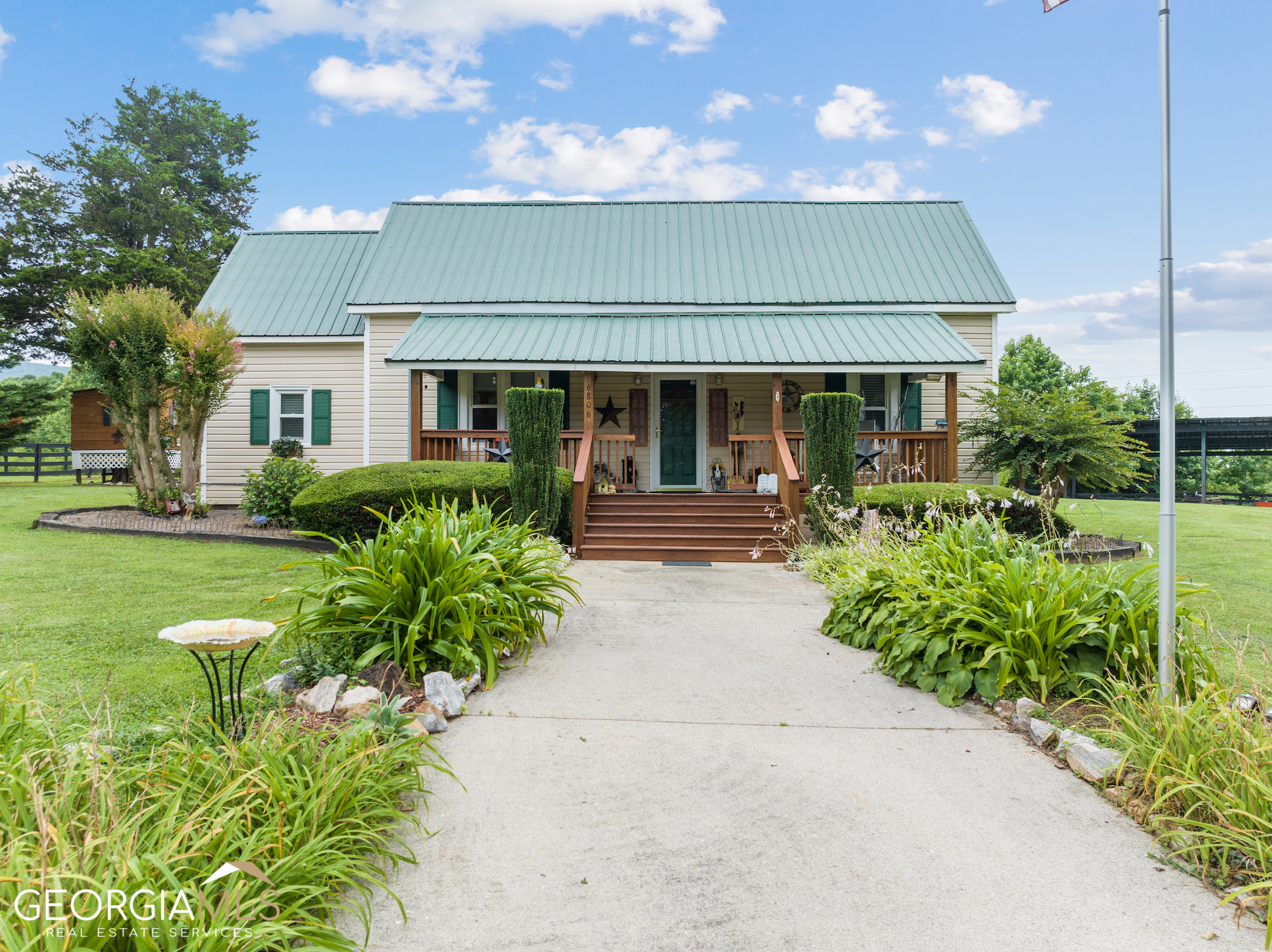6806 Shoal Creek Road Property Photo 2
