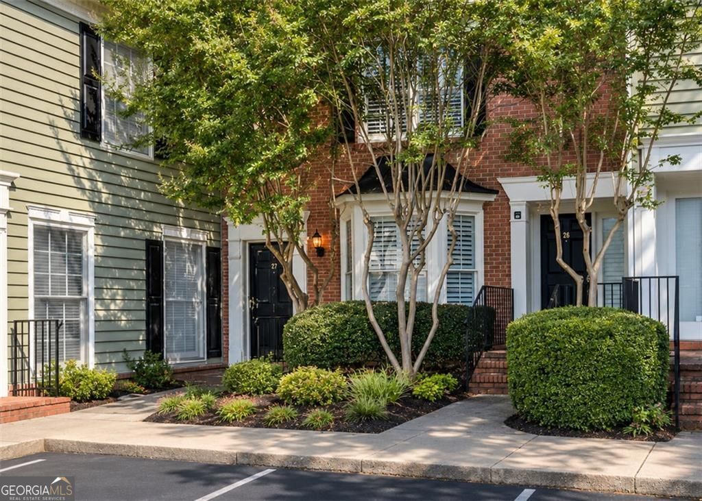 27 Mount Vernon Circle Property Photo 1