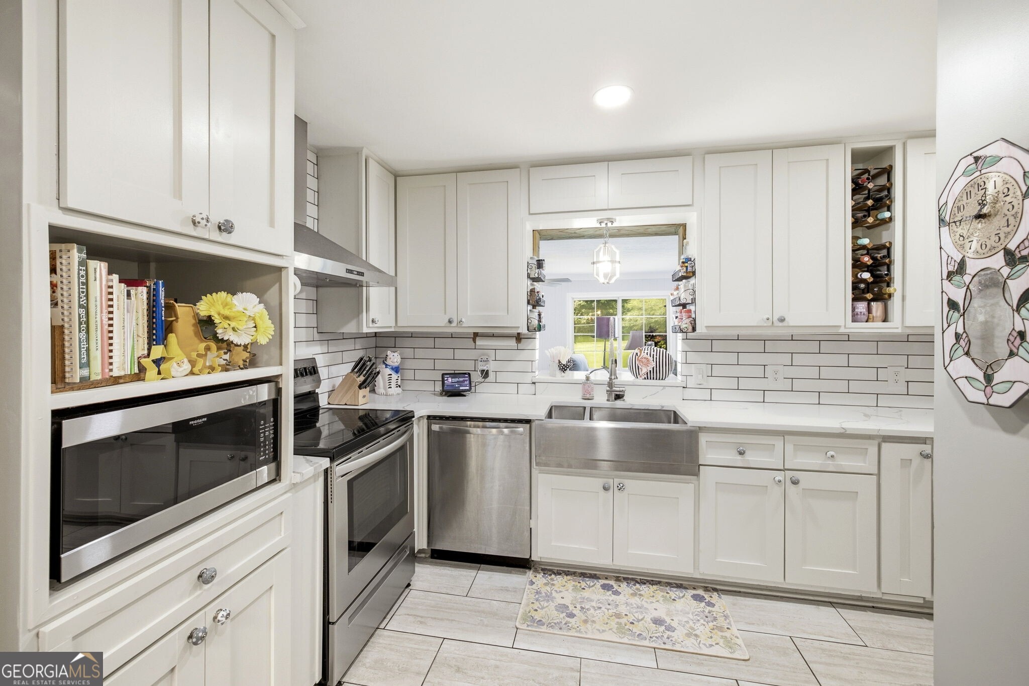 4510 Seminole Drive Property Photo 10