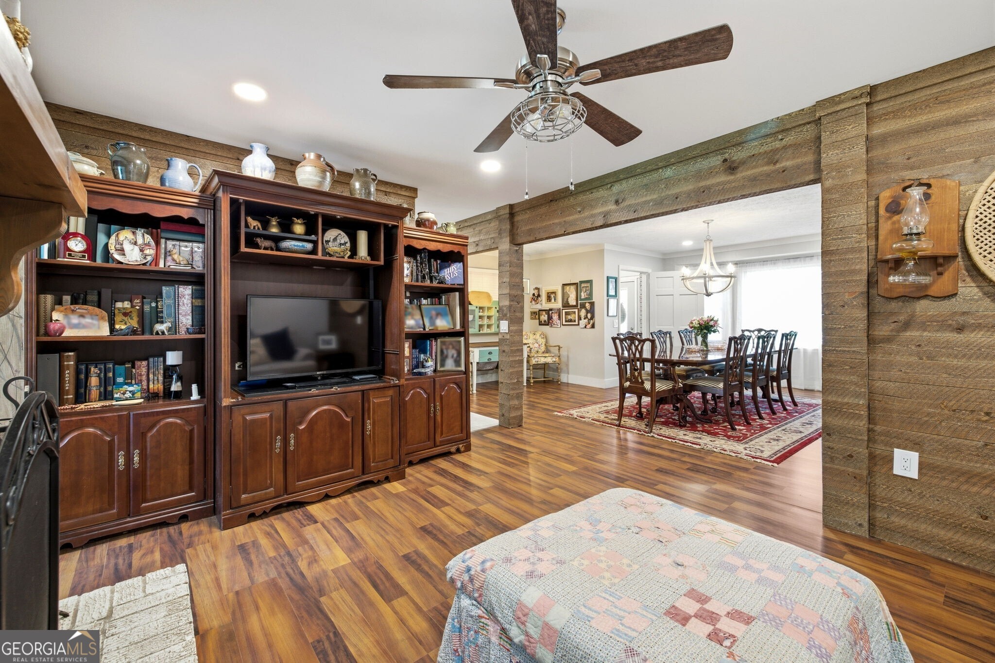 4510 Seminole Drive Property Photo 15