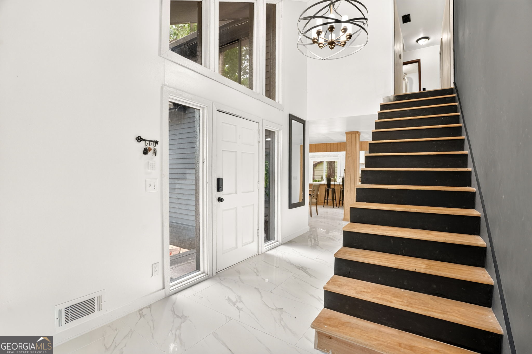 1553 Bell Flower Court Property Photo 4