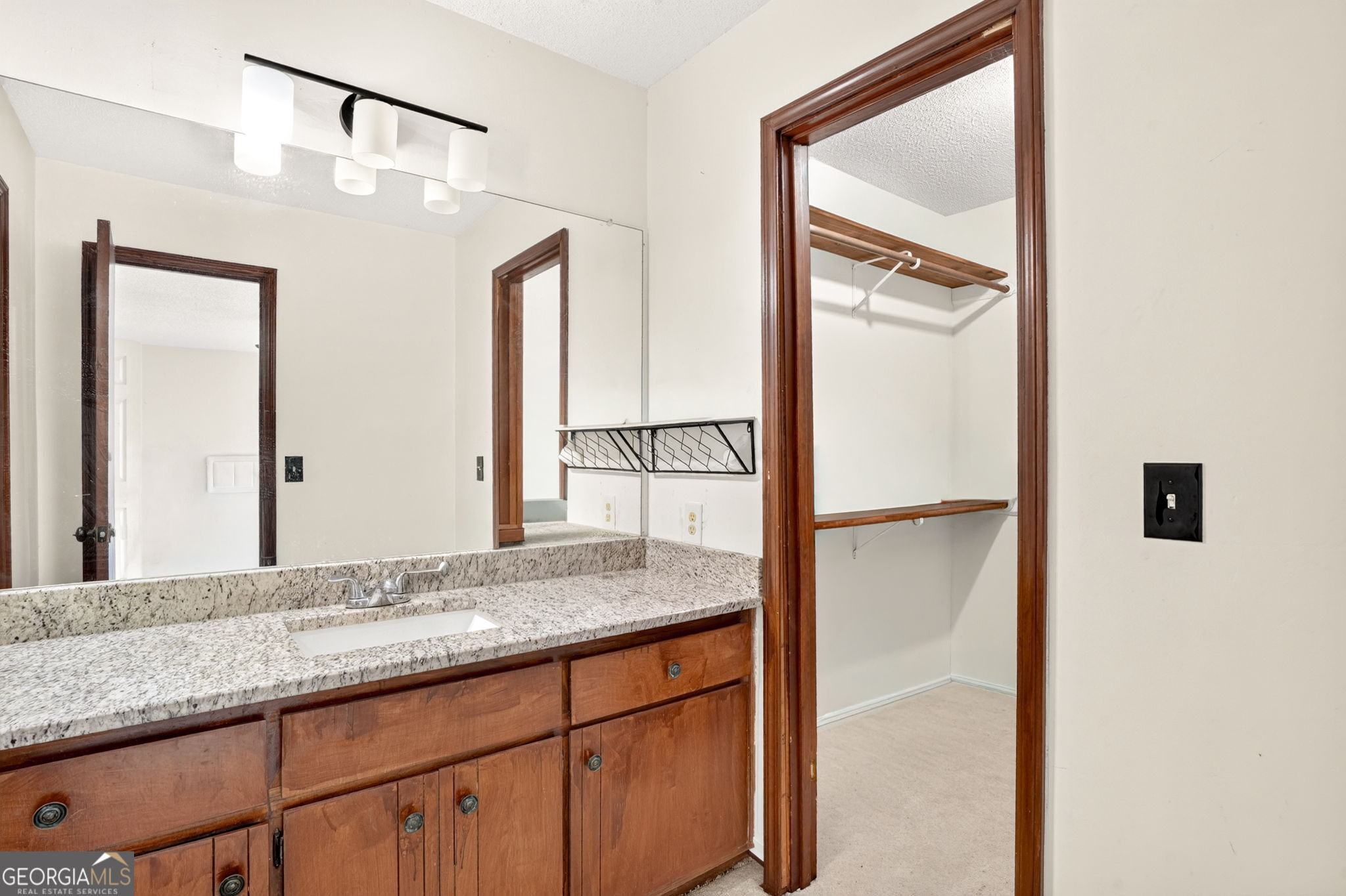 1553 Bell Flower Court Property Photo 41