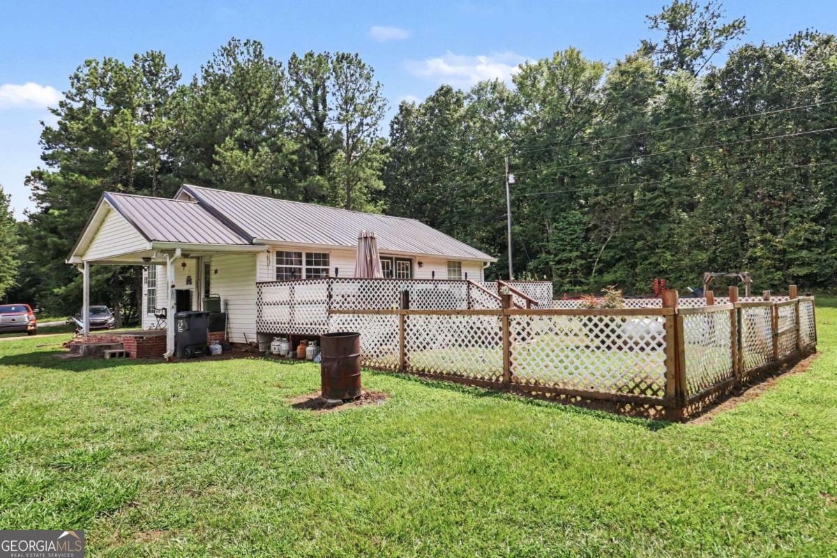 88 Old Waco Road Property Photo 19