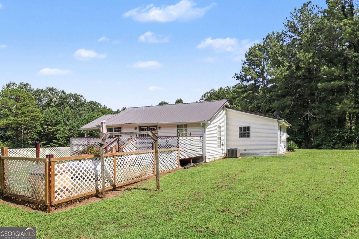 88 Old Waco Road Property Photo 21