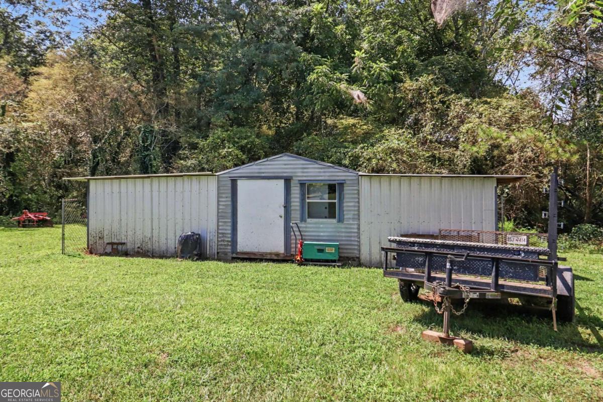88 Old Waco Road Property Photo 22