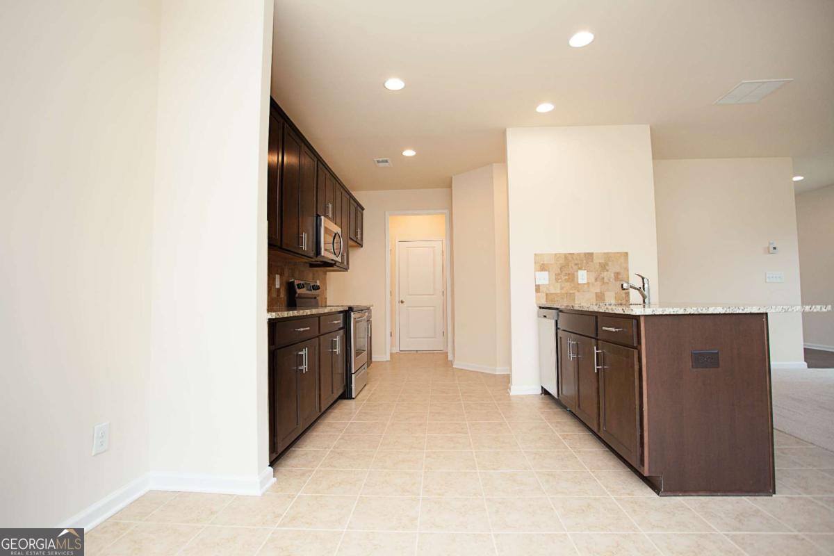 4505 Almanor Circle Property Photo 11