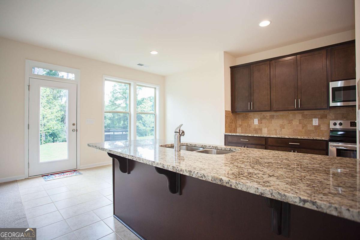 4505 Almanor Circle Property Photo 14