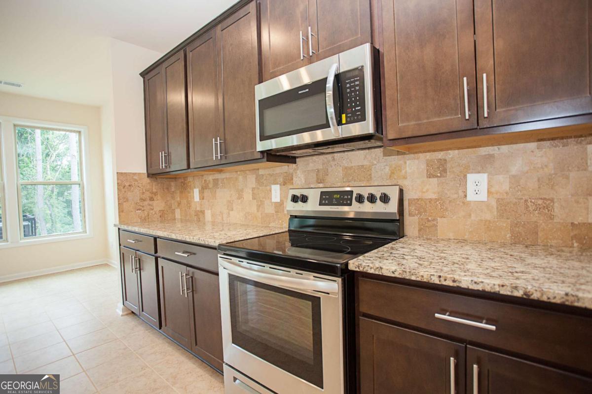 4505 Almanor Circle Property Photo 15