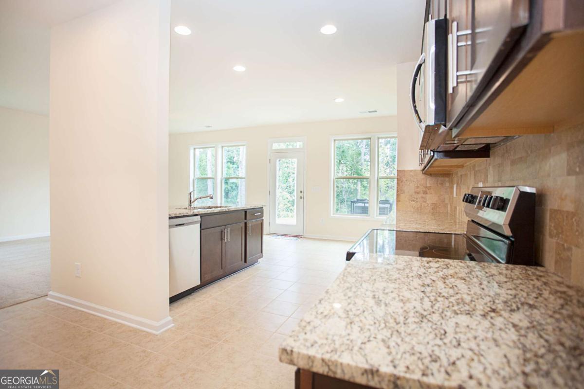 4505 Almanor Circle Property Photo 17