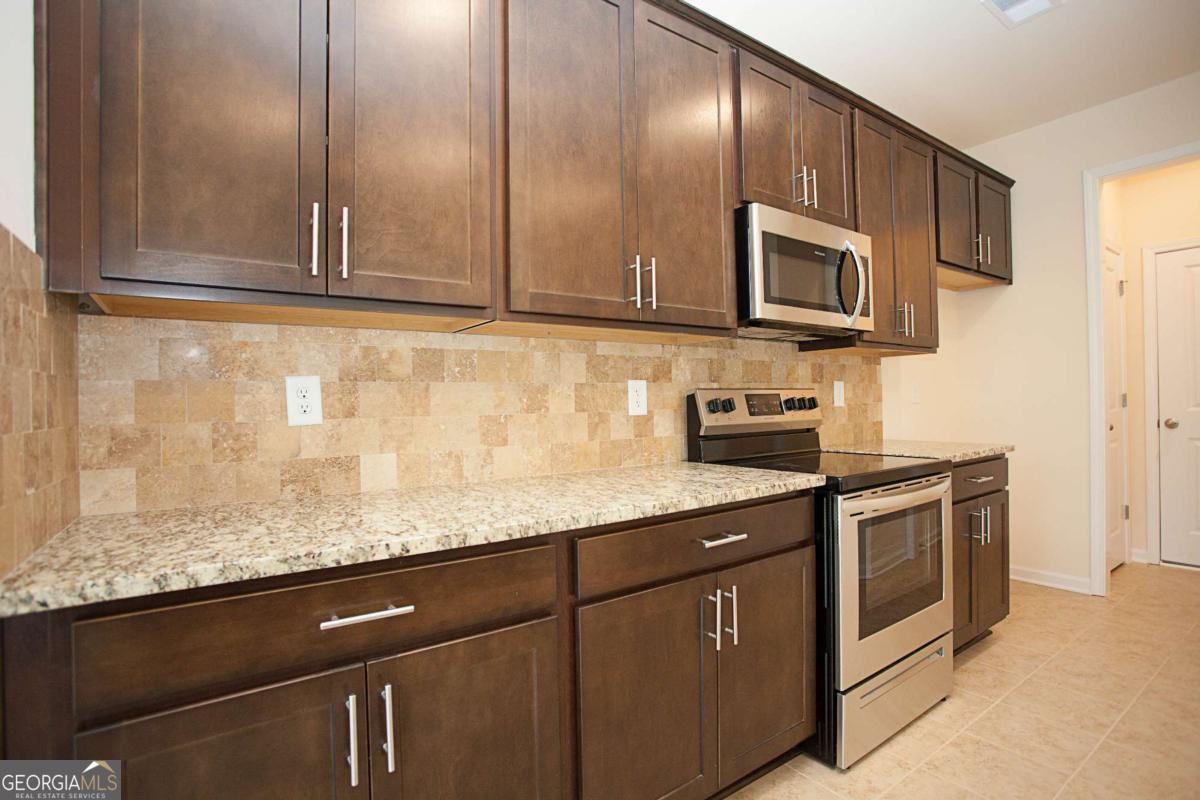 4505 Almanor Circle Property Photo 18