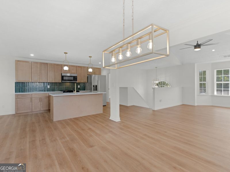 6060 Winston Trace Property Photo 9