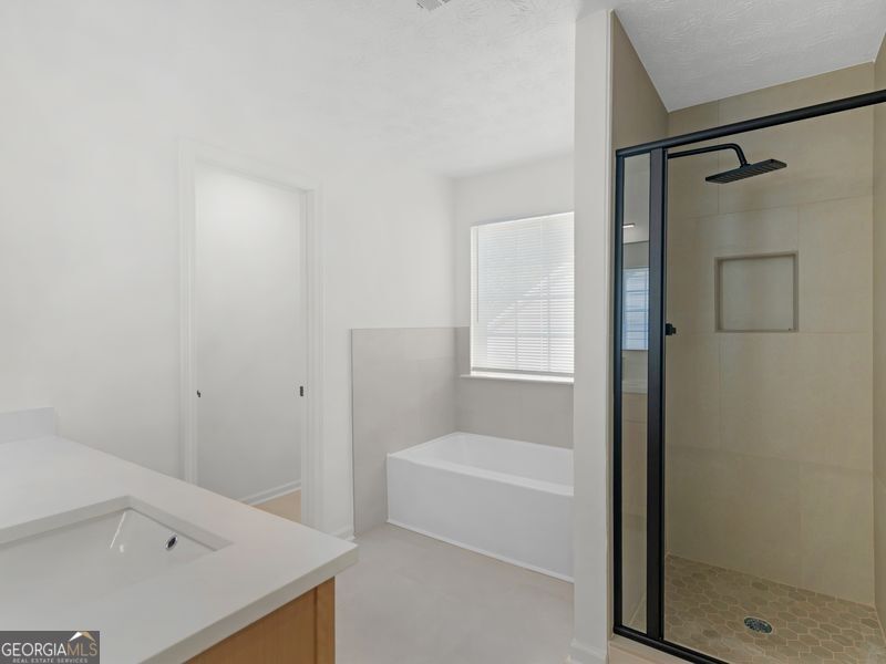 6060 Winston Trace Property Photo 18