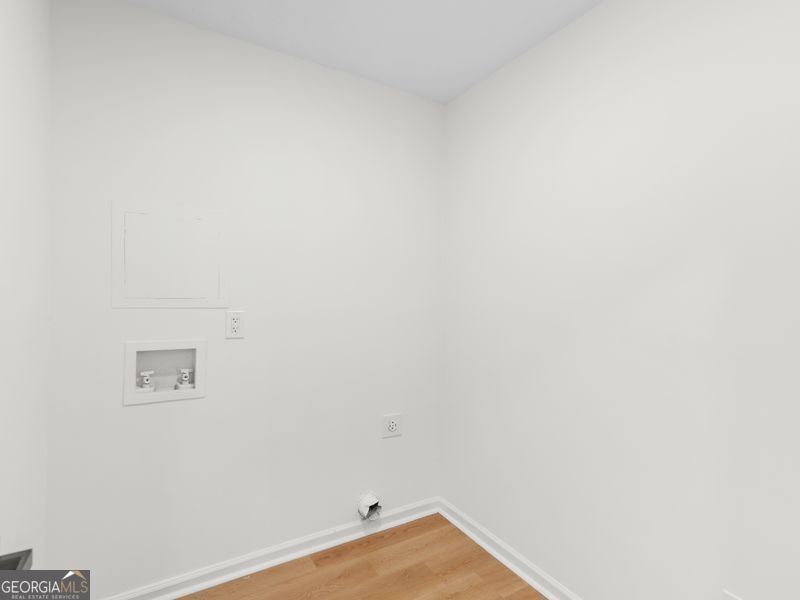 6060 Winston Trace Property Photo 34