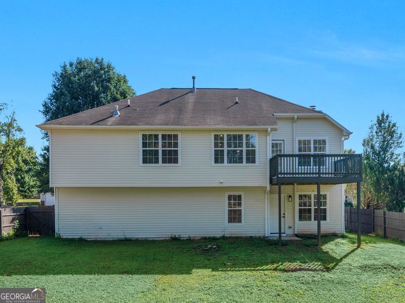 6060 Winston Trace Property Photo 39
