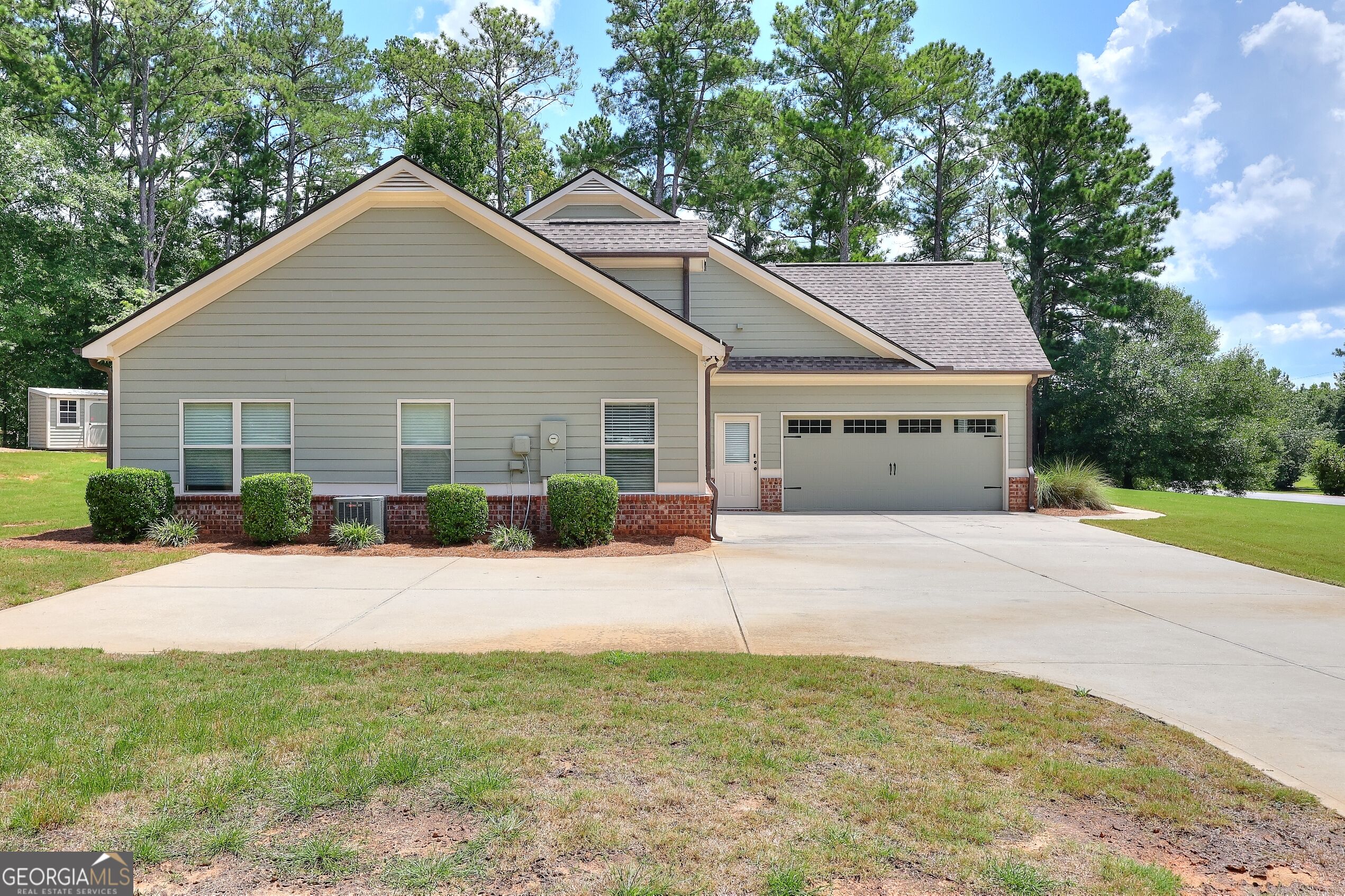 1414 Maple Cove Lane Property Photo 3