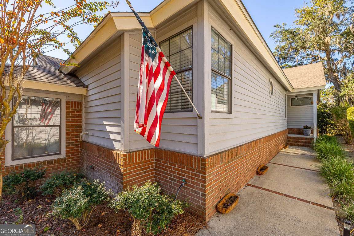 3 Bay Tree Court W Property Photo 1