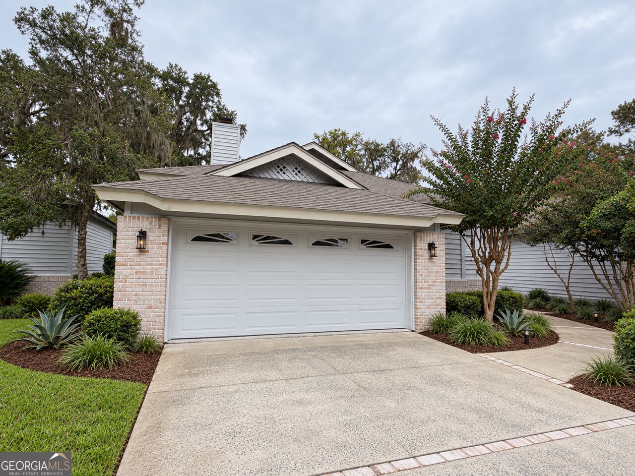 3 Bay Tree Court W Property Photo 1