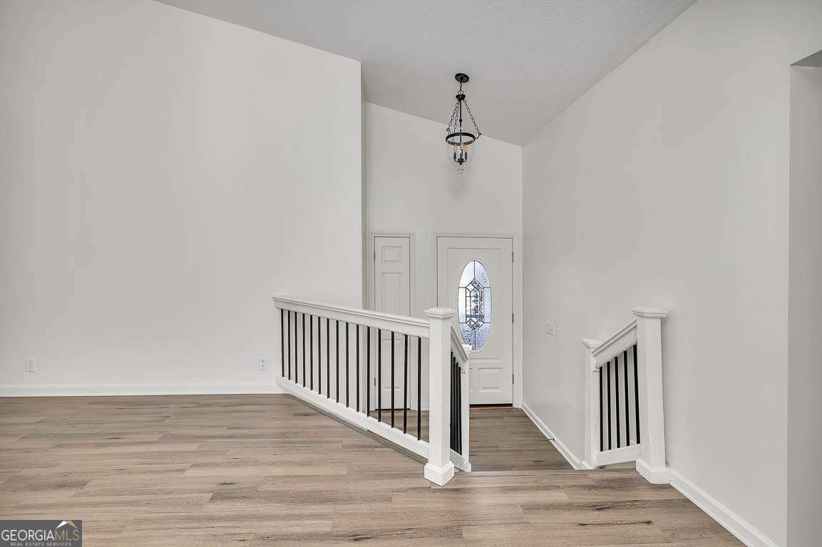 3 Bay Tree Court W Property Photo 3