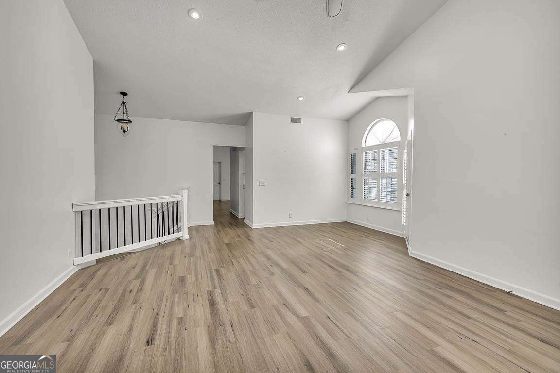 3 Bay Tree Court W Property Photo 5