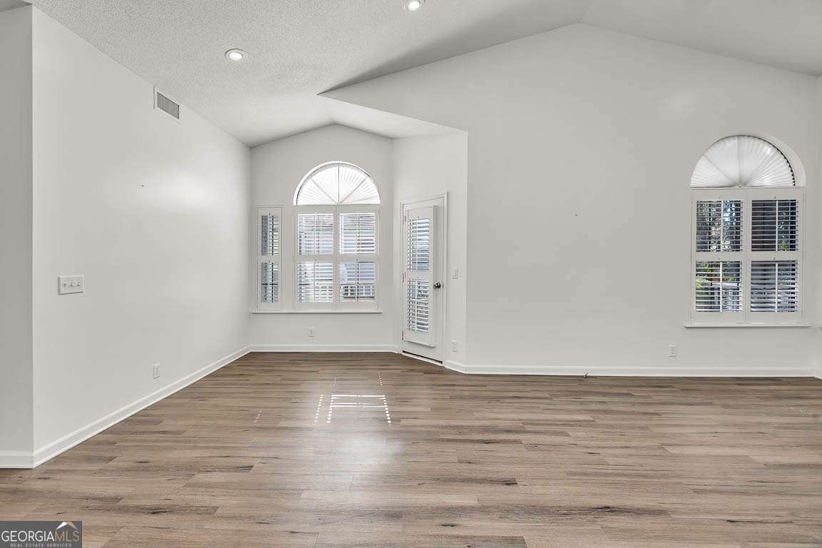 3 Bay Tree Court W Property Photo 6