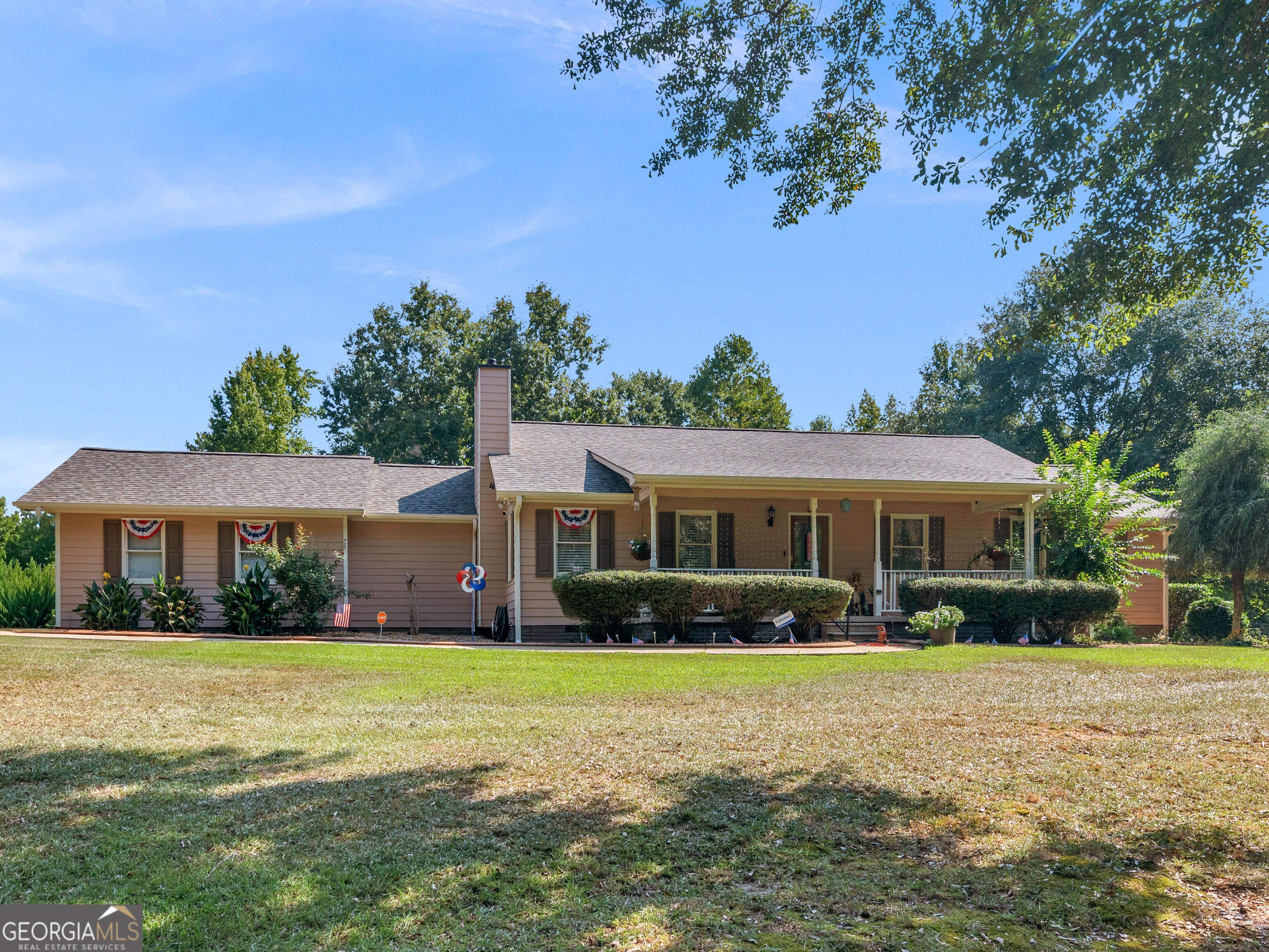 837 Sunset Drive Property Photo 1