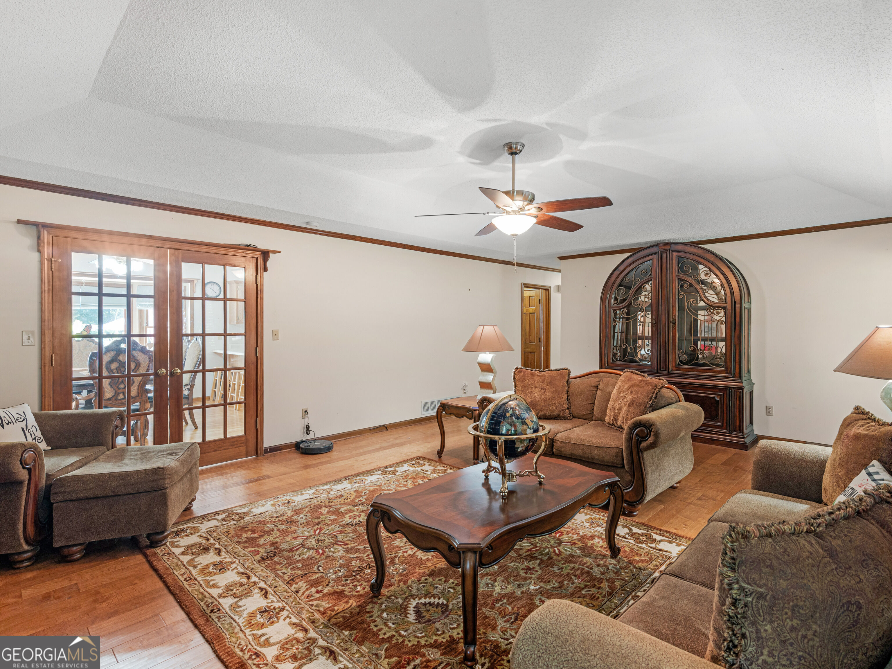 837 Sunset Drive Property Photo 4