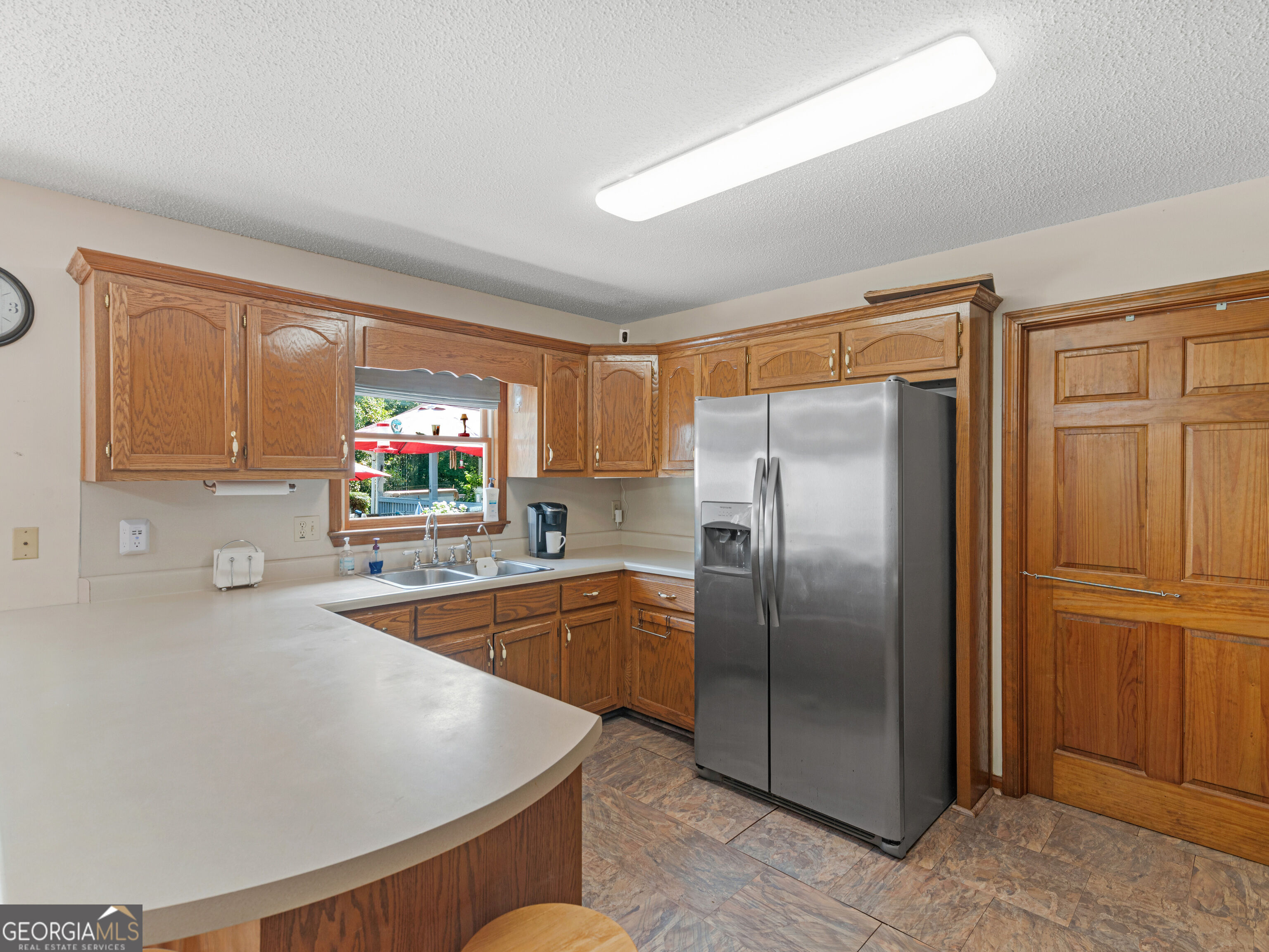 837 Sunset Drive Property Photo 7