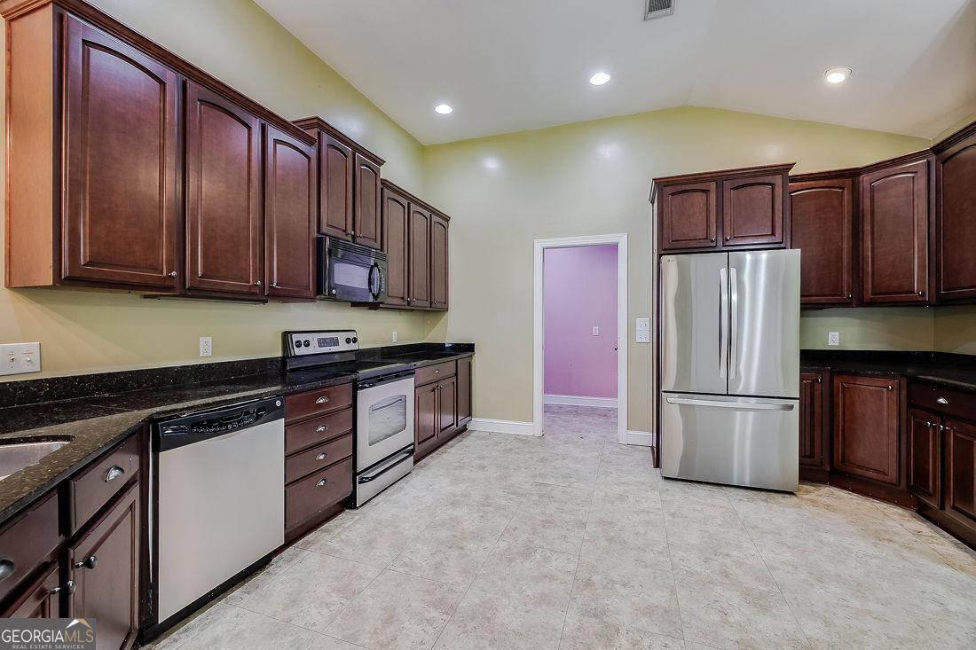 104 Myrtlewood Court Property Photo 12
