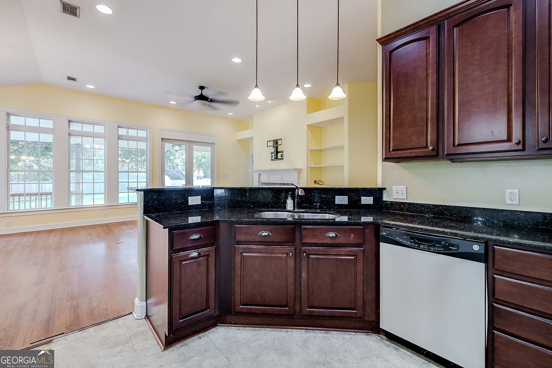 104 Myrtlewood Court Property Photo 16