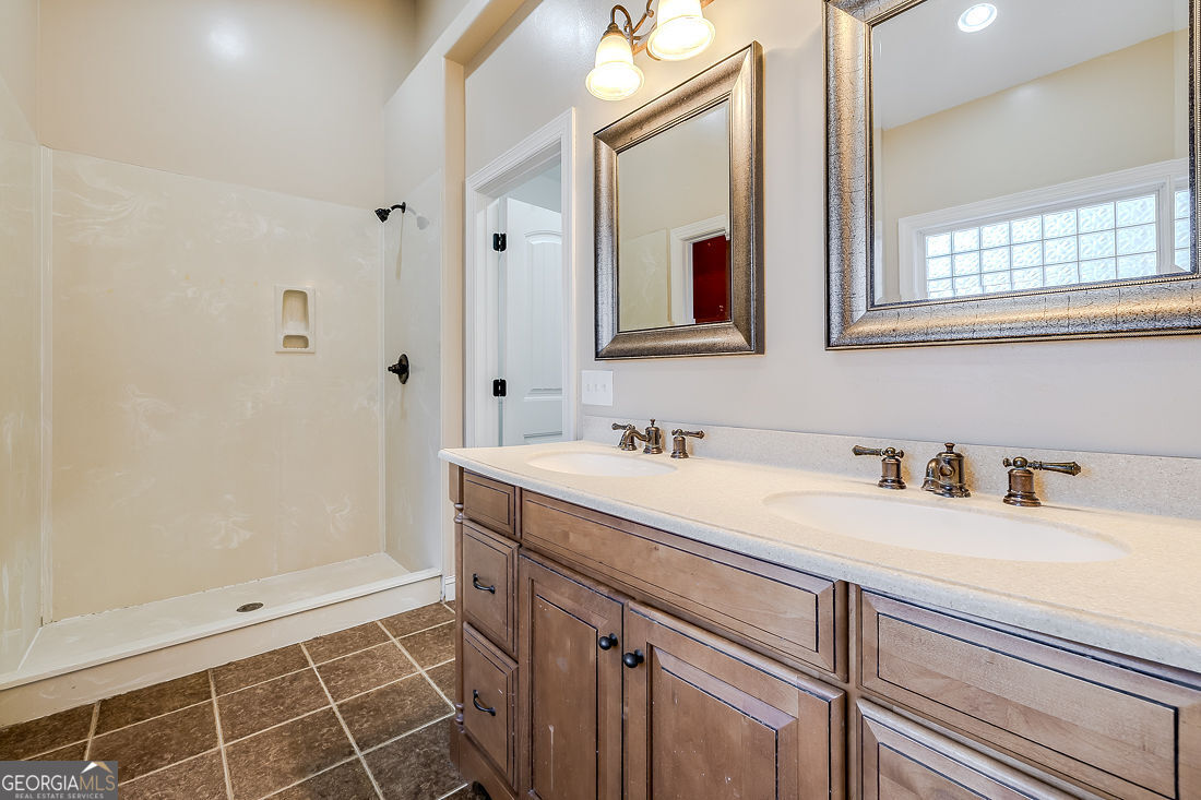 104 Myrtlewood Court Property Photo 23