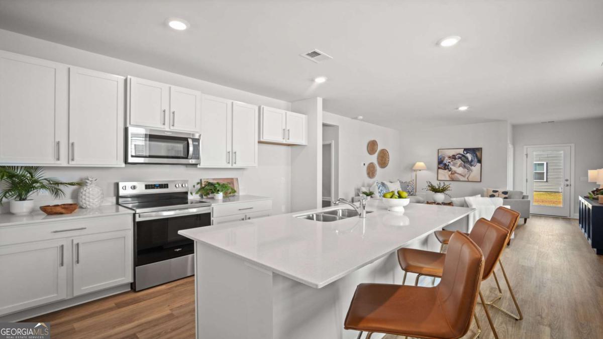 408 Mims Street Property Photo 2