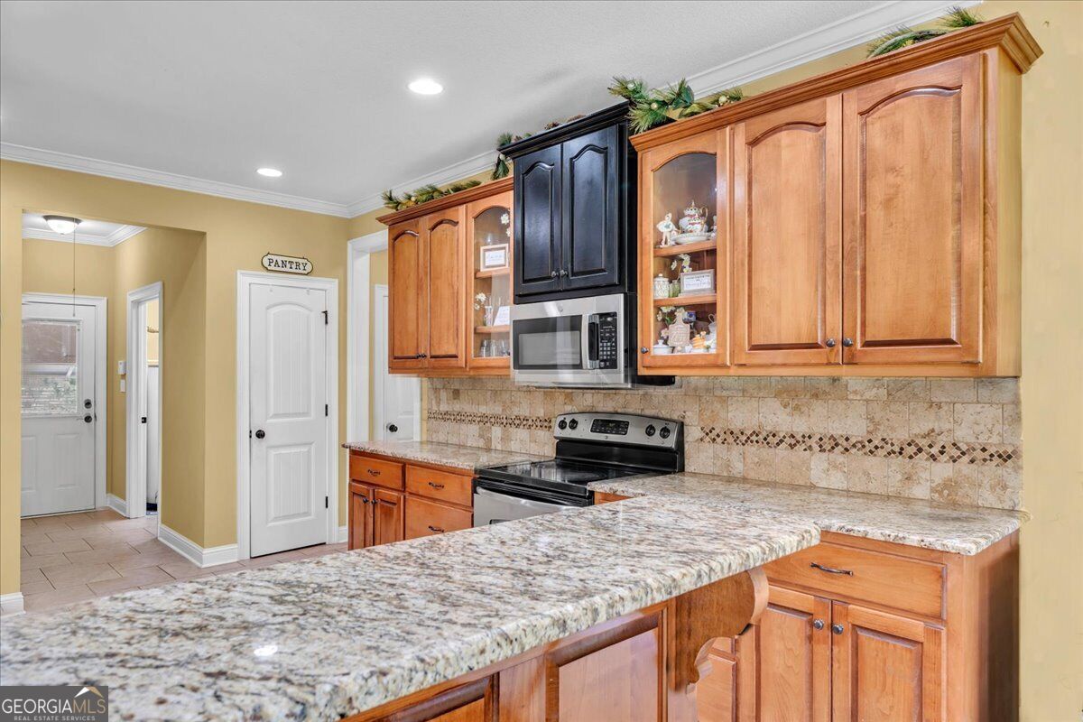 805 Arbor Lane Property Photo 15